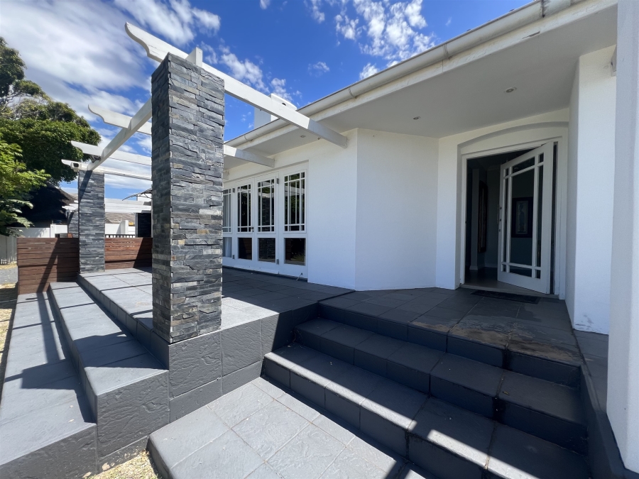 4 Bedroom Property for Sale in Baysville Eastern Cape